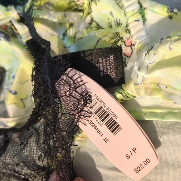 Victoria's Secret Designer Collection Fantasy Island Silk Lace Sexy 2 Piece Set - Picture 8 of 12